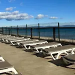 Pieds Dans Eau * Hyeres