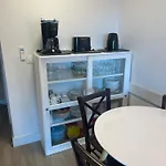 Апартаменты Pieds Dans Eau Йер