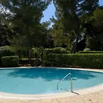 Pieds Dans Eau * Йер