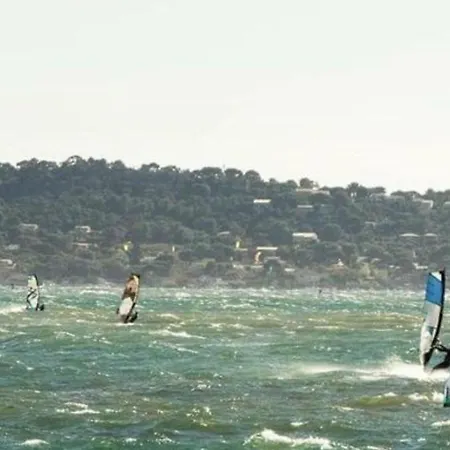 Pieds Dans Eau Apartment