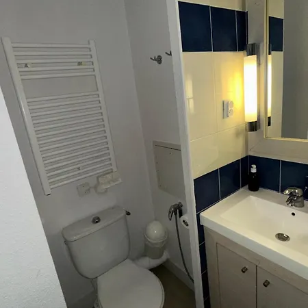Апартаменты Pieds Dans Eau Йер