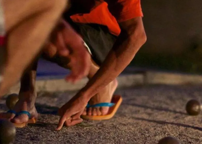 Pieds Dans Eau * Hyeres