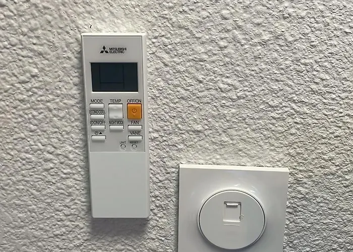 Pieds Dans Eau * Hyeres